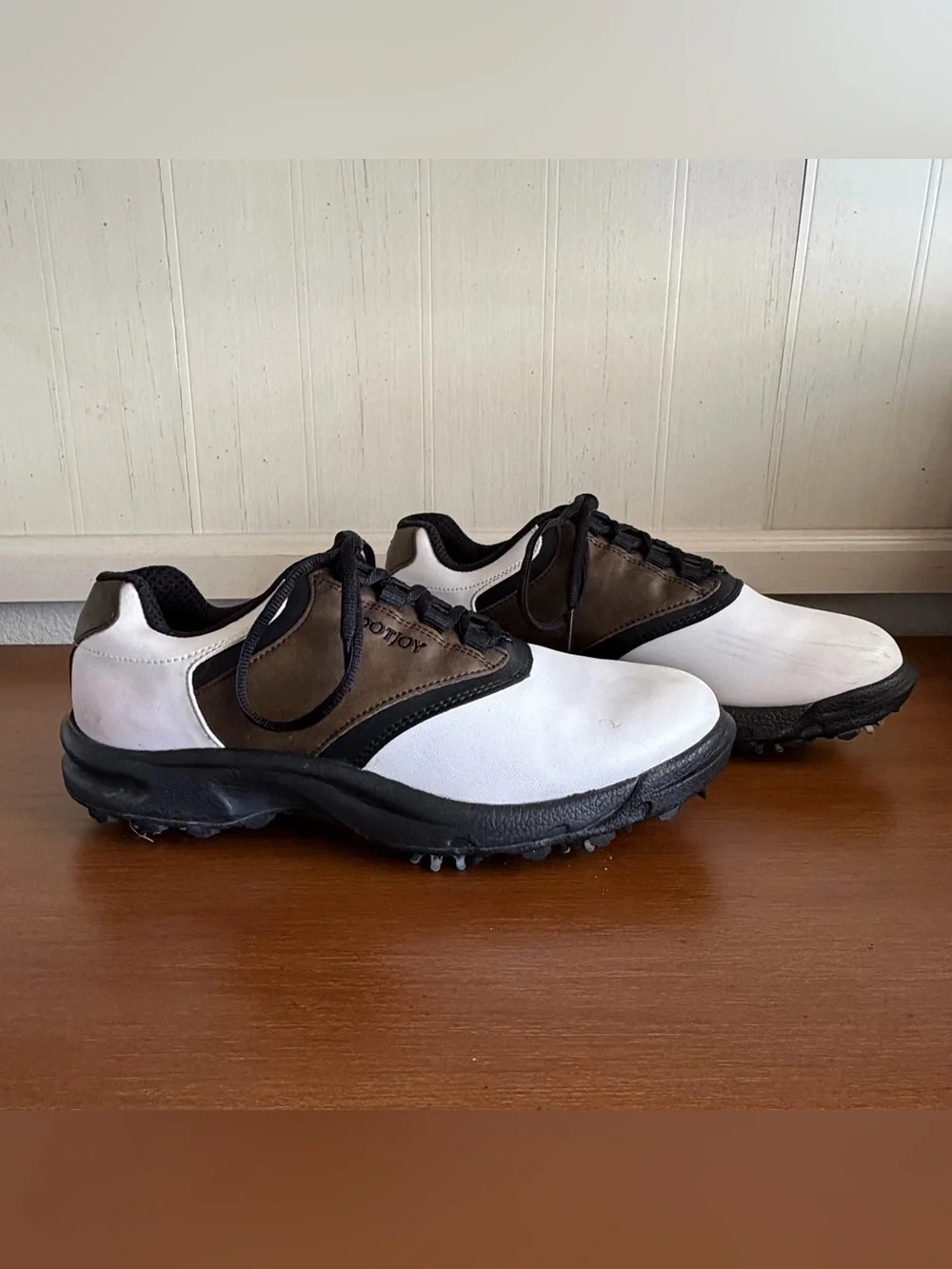 Footjoy Greenjoys Men’s 9M Classic Saddle Golf Shoes Retro Athletic Country Club